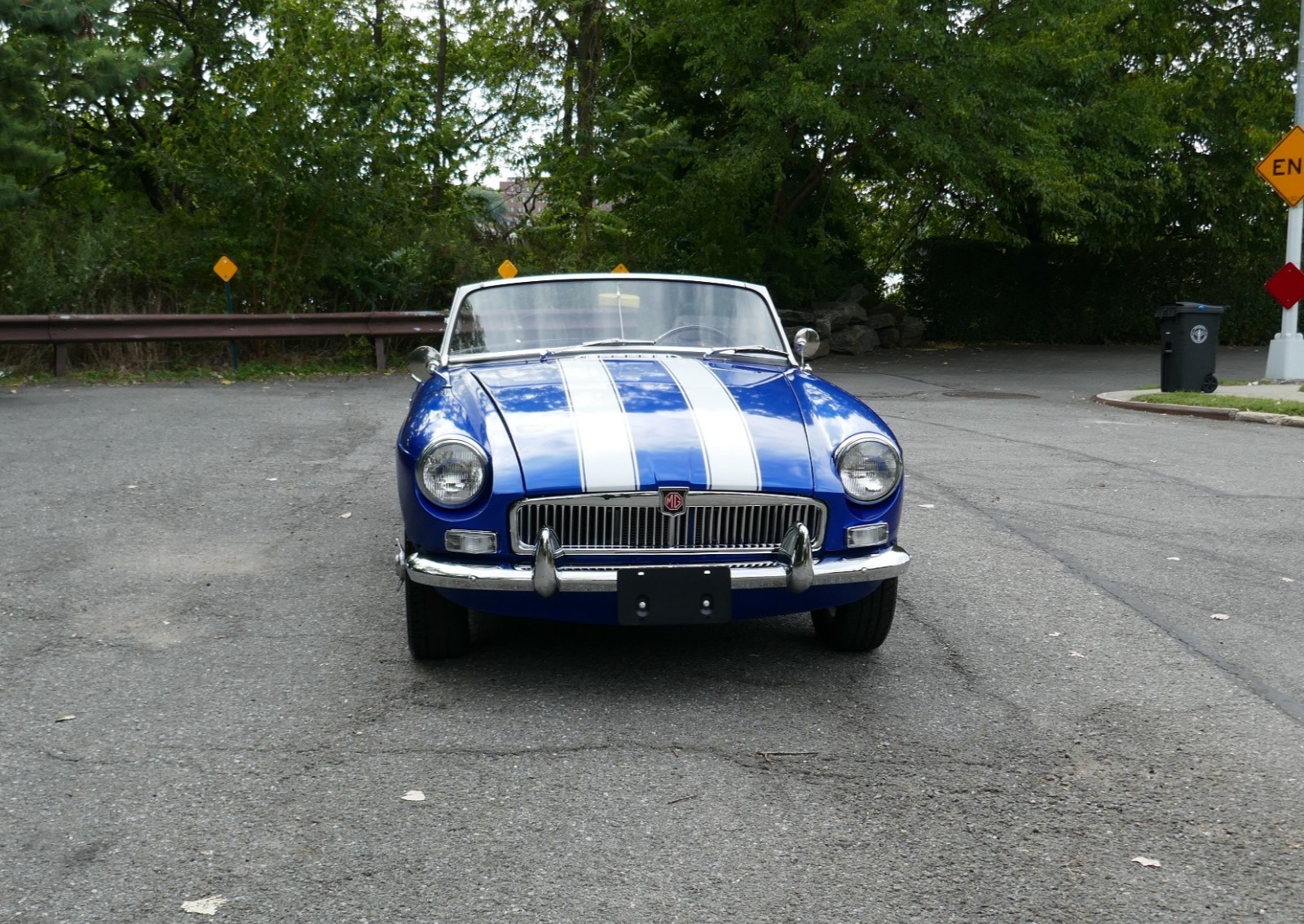MG-MGB-1966-Convertible-29