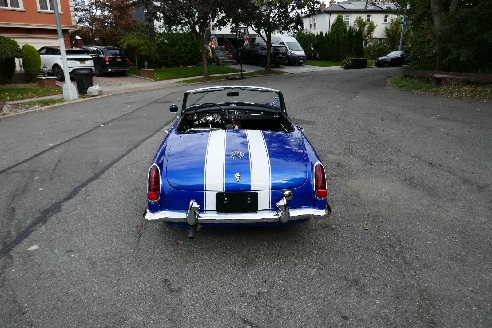 MG-MGB-1966-Convertible-3