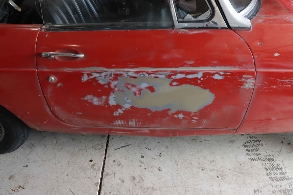 MG-MGB-1967-Convertible-2
