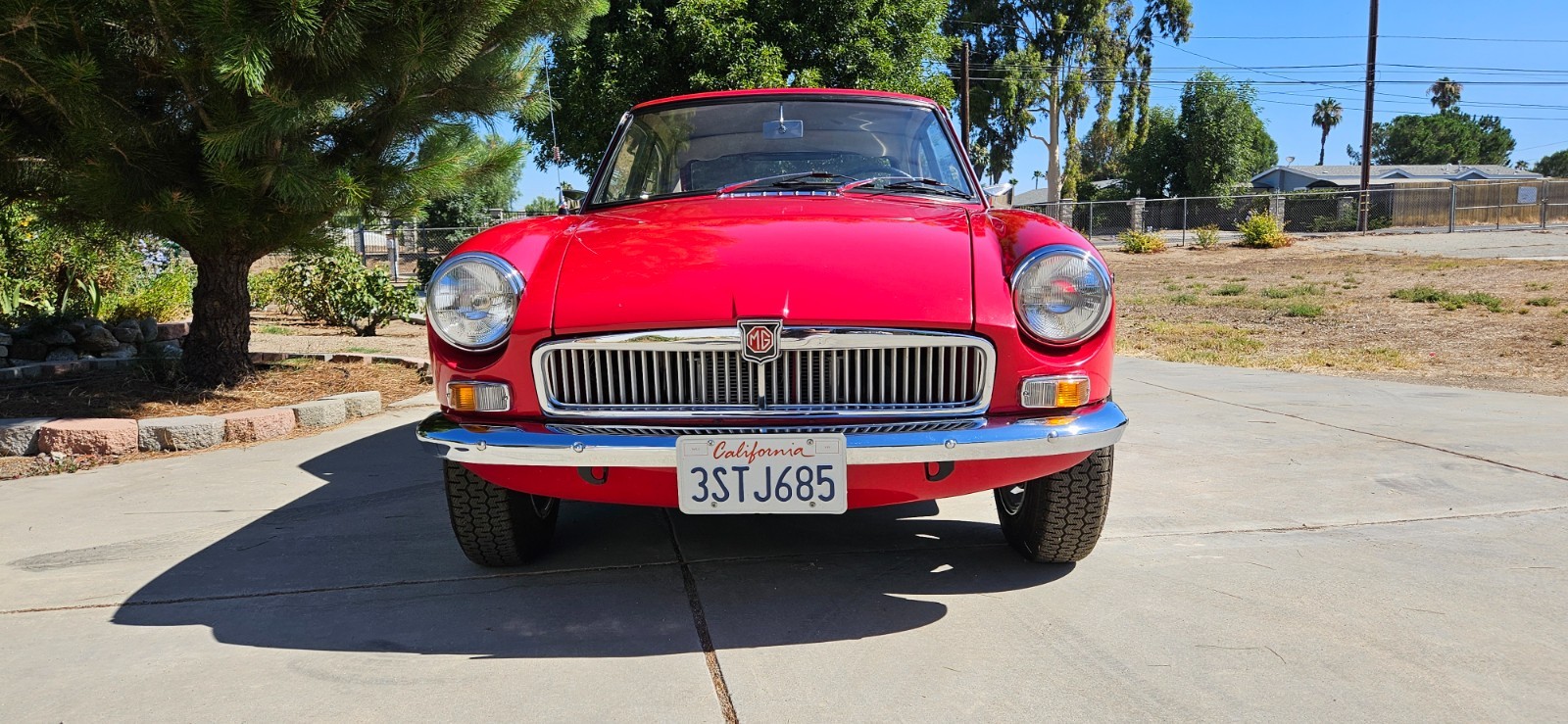 MG-MGB-1967-Hatchback-1