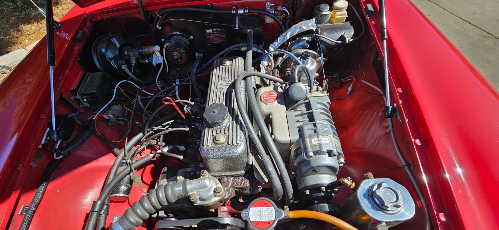 MG-MGB-1967-Hatchback-21