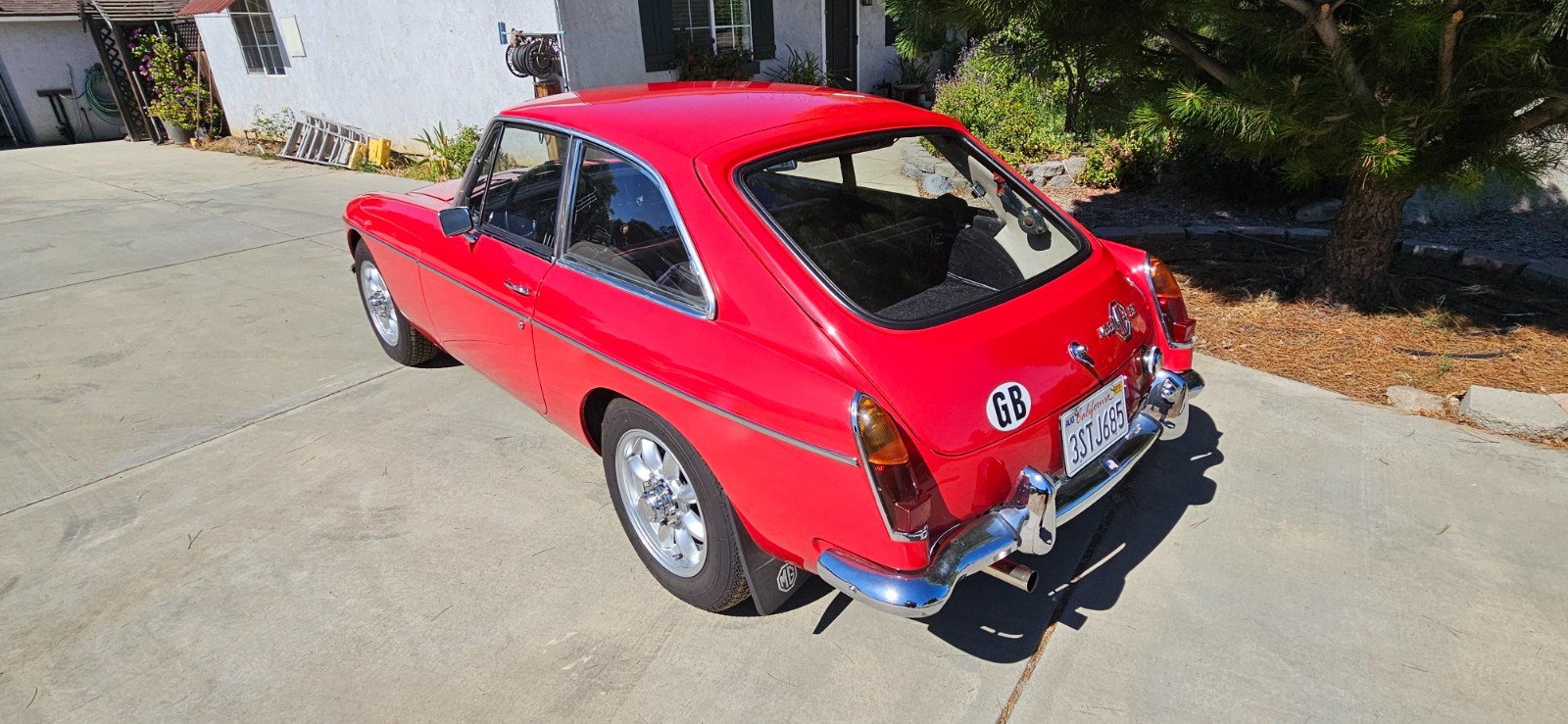 MG-MGB-1967-Hatchback-5