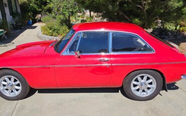 MG-MGB-1967-Hatchback-7