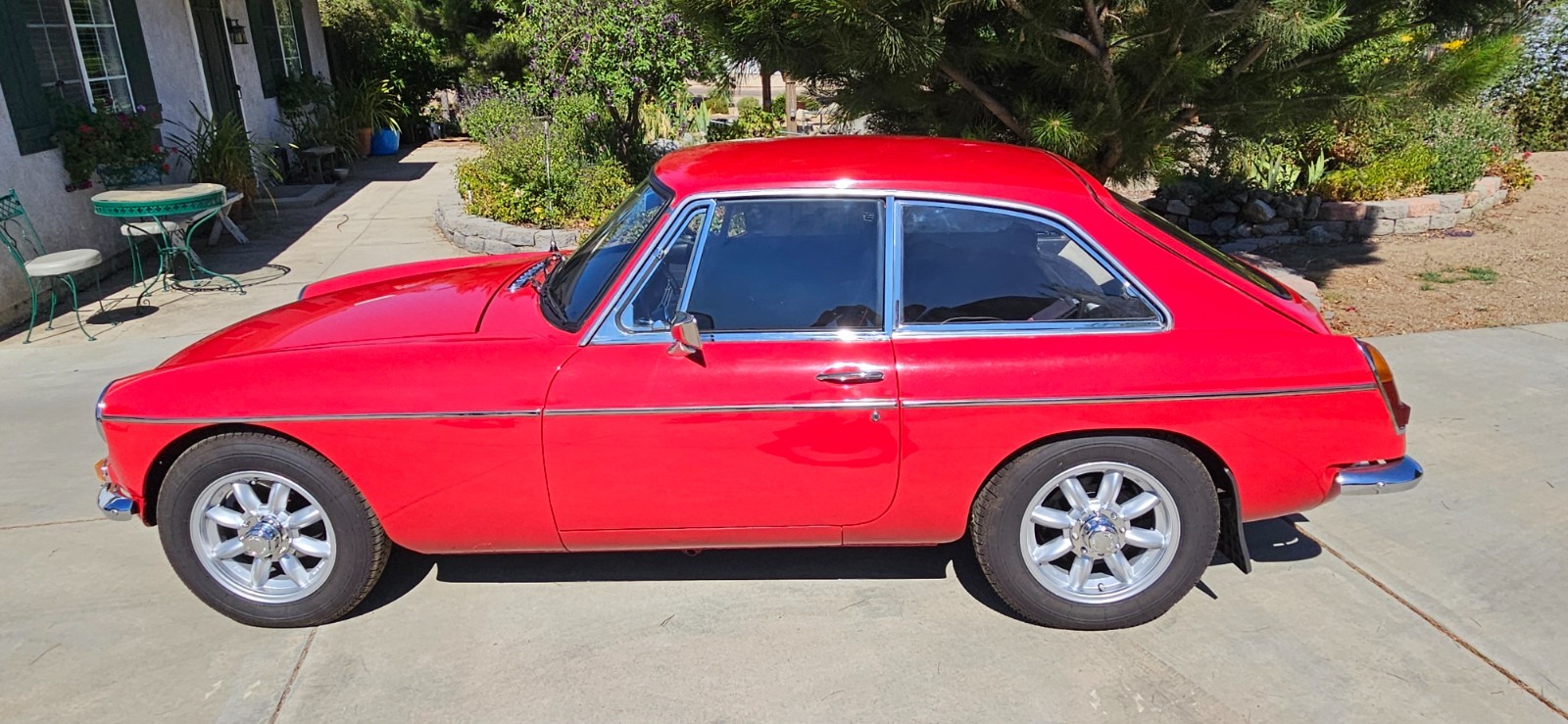 MG-MGB-1967-Hatchback-7