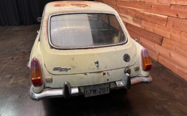 MG-MGB-1970-3
