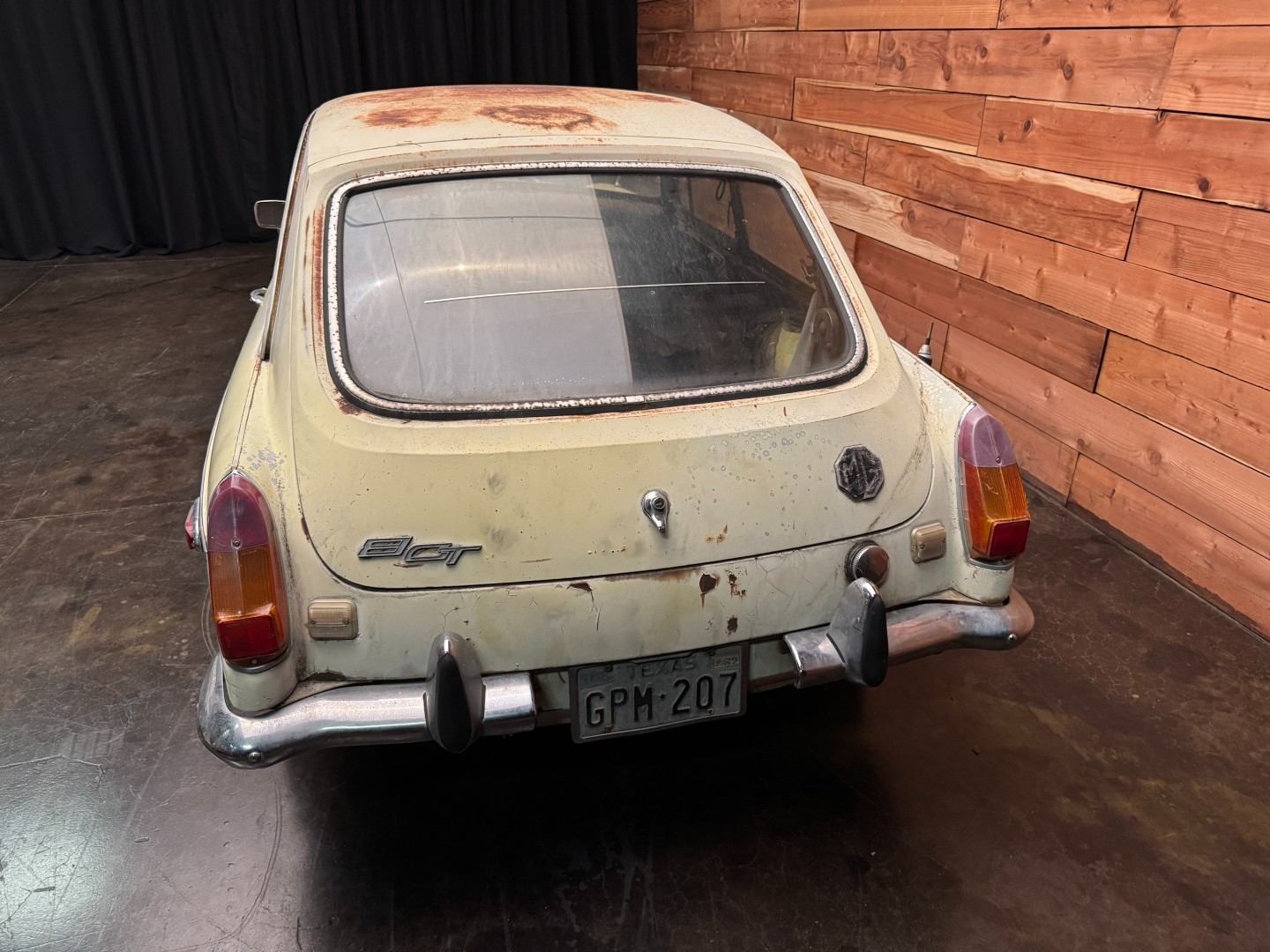 MG-MGB-1970-3