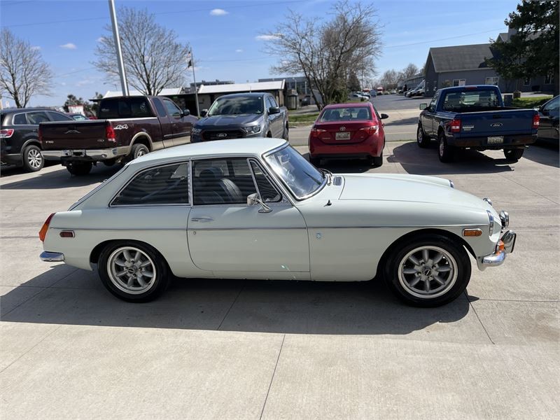 MG-MGB-1970-3