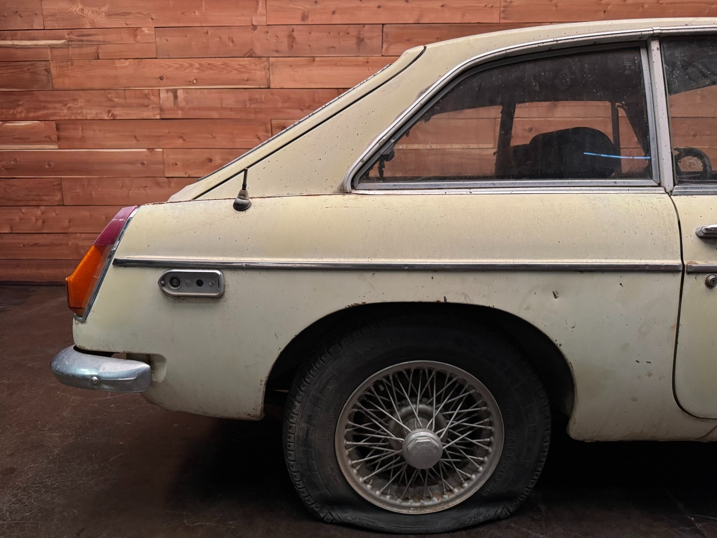 MG-MGB-1970-8