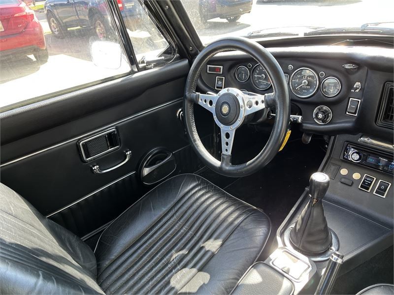 MG-MGB-1970-8
