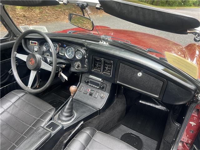 MG-MGB-1974-39