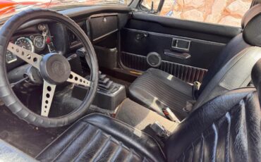MG-MGB-1976-Convertible-6