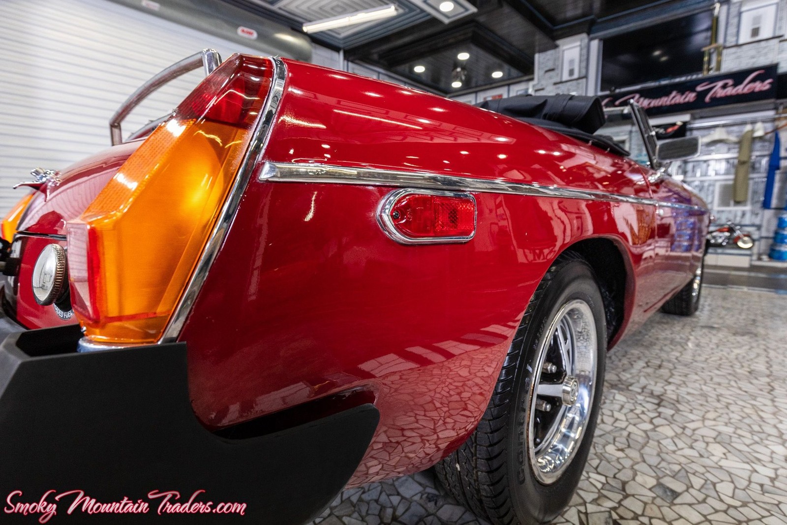MG-MGB-1977-19