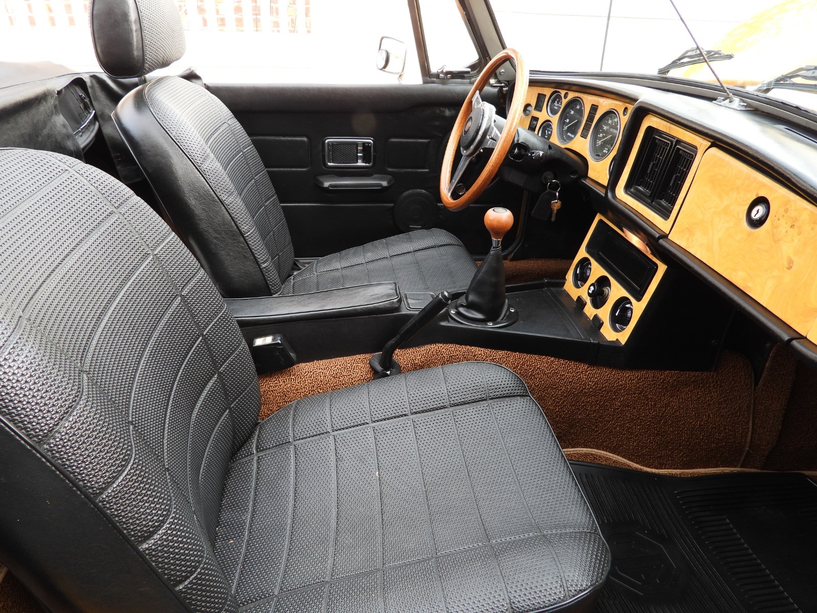 MG-MGB-1980-Convertible-27