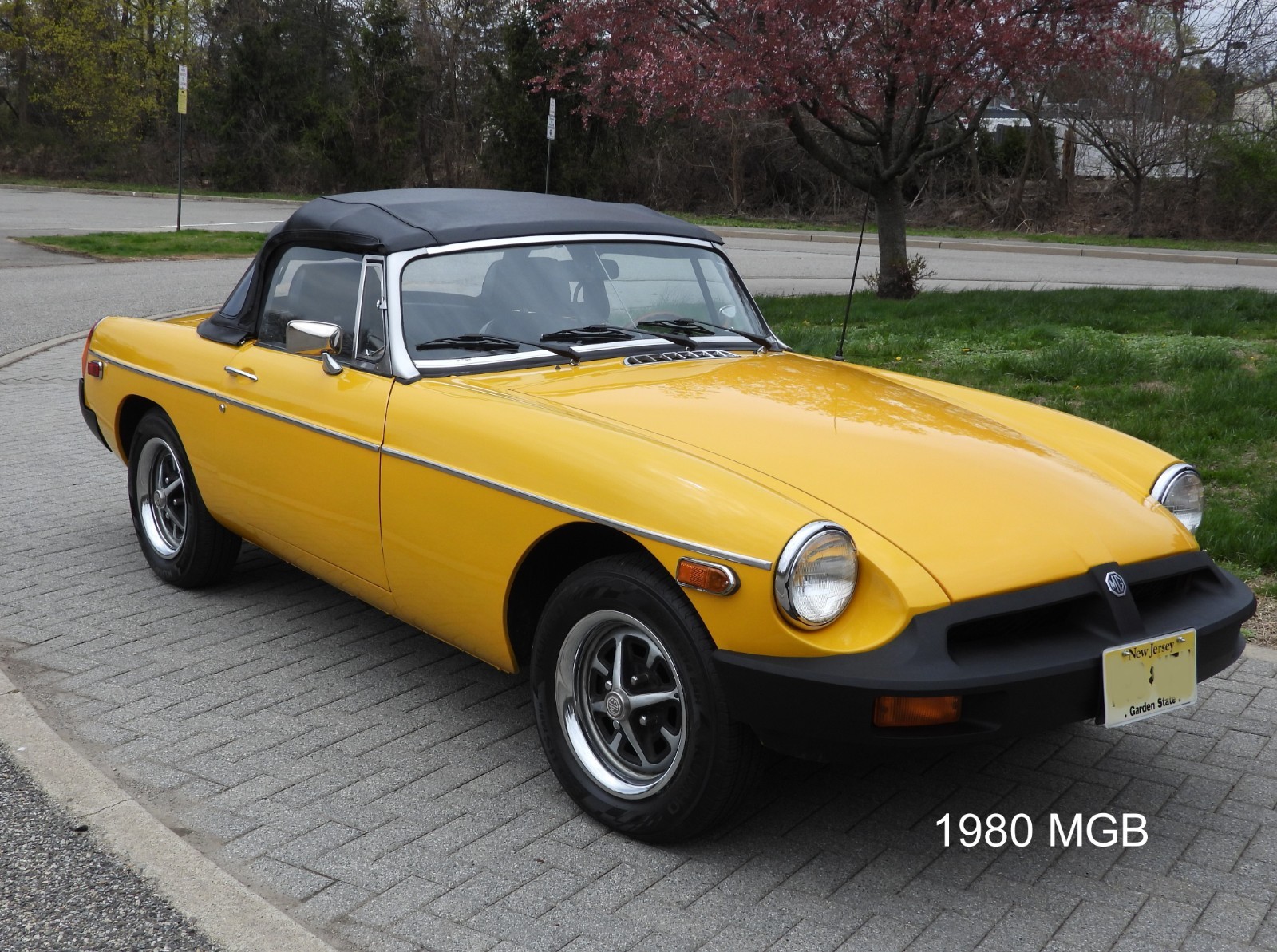 MG-MGB-1980-Convertible-9