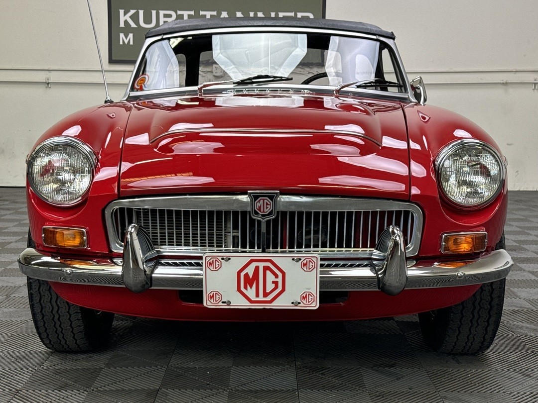 MG-MGC-1968-Convertible-1