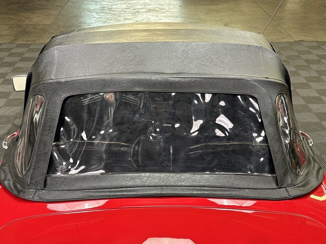 MG-MGC-1968-Convertible-12