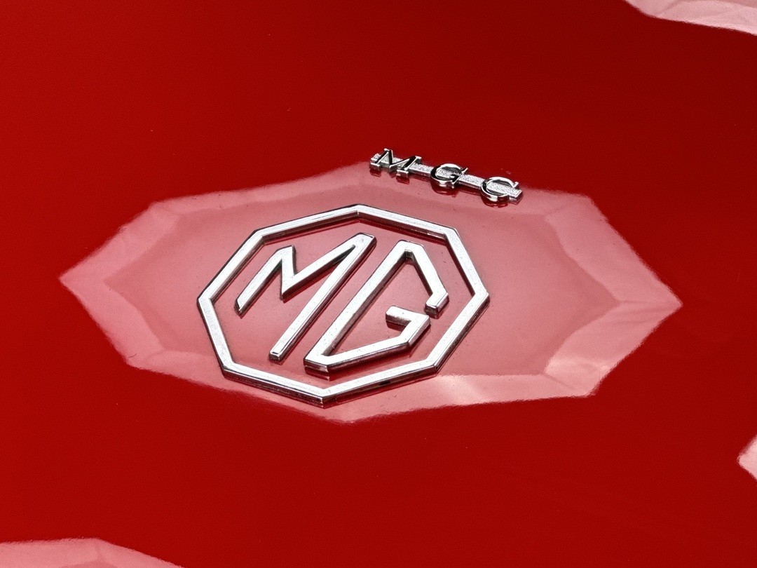 MG-MGC-1968-Convertible-17