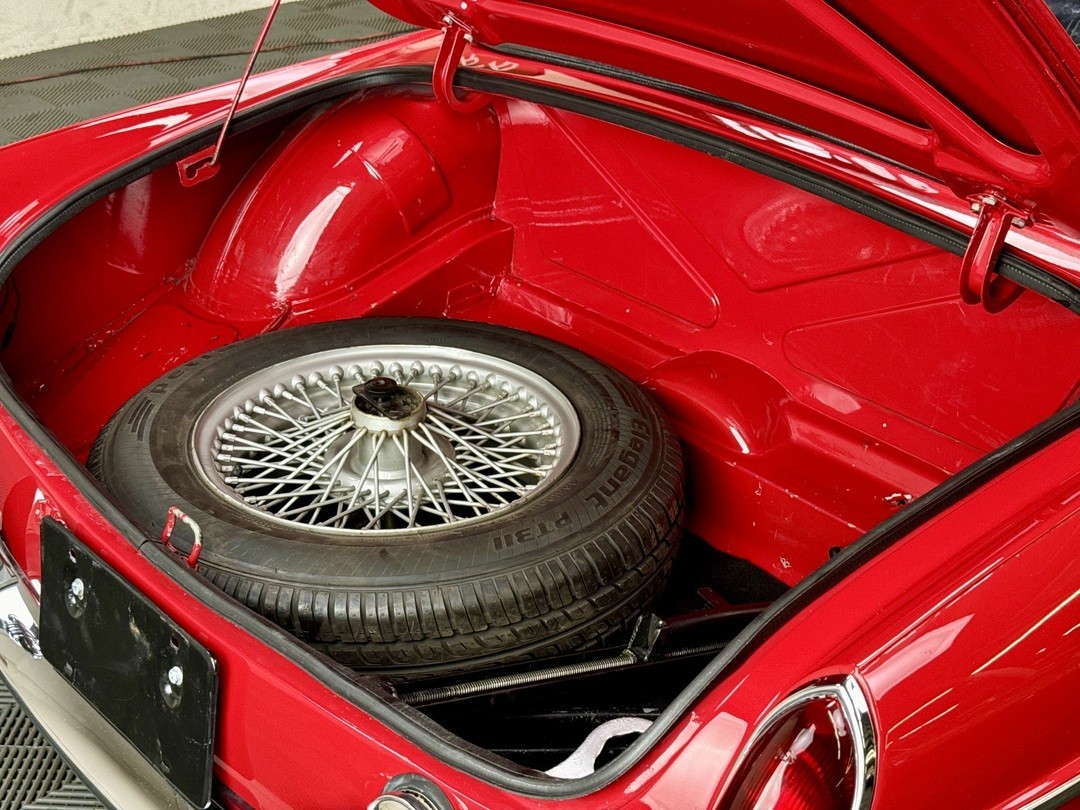 MG-MGC-1968-Convertible-20