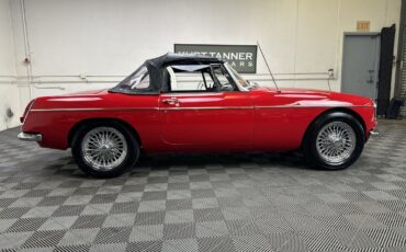 MG-MGC-1968-Convertible-3