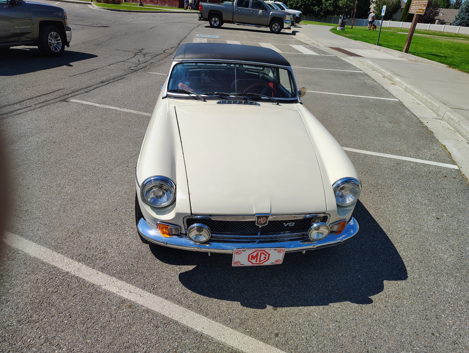 MG-MGC-1969-Convertible-10