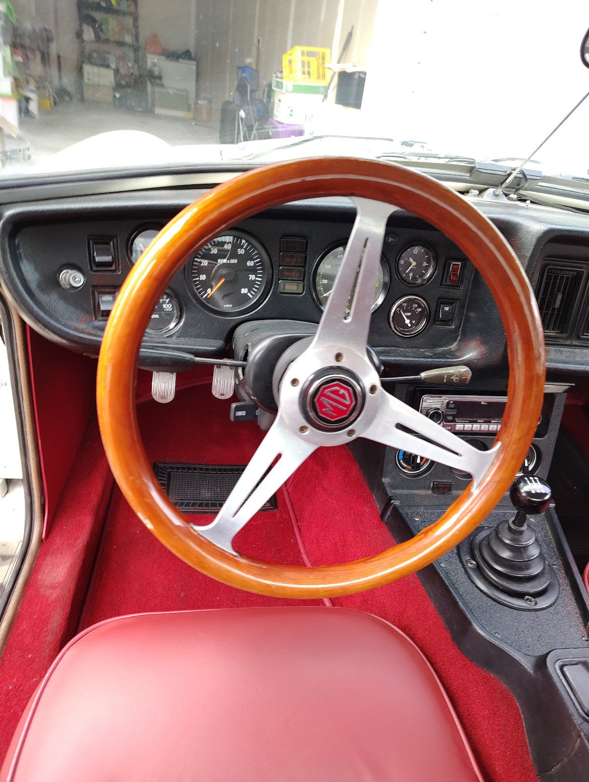 MG-MGC-1969-Convertible-19