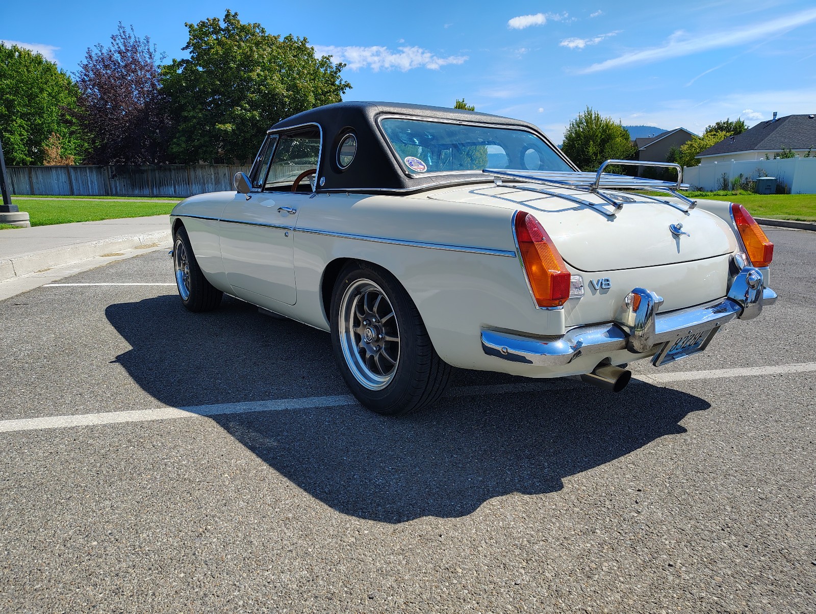 MG-MGC-1969-Convertible-2