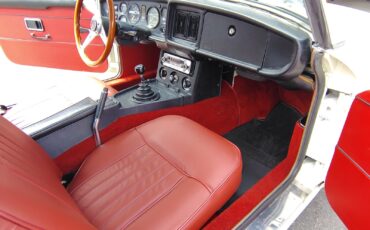 MG-MGC-1969-Convertible-25
