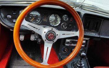 MG-MGC-1969-Convertible-30