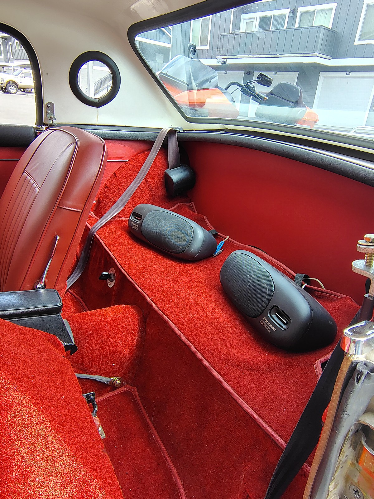 MG-MGC-1969-Convertible-31