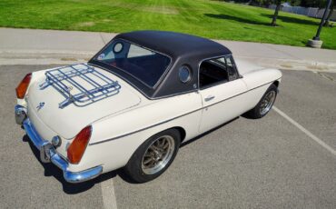 MG-MGC-1969-Convertible-6