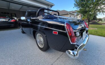 MG-Midget-1969-Convertible-13