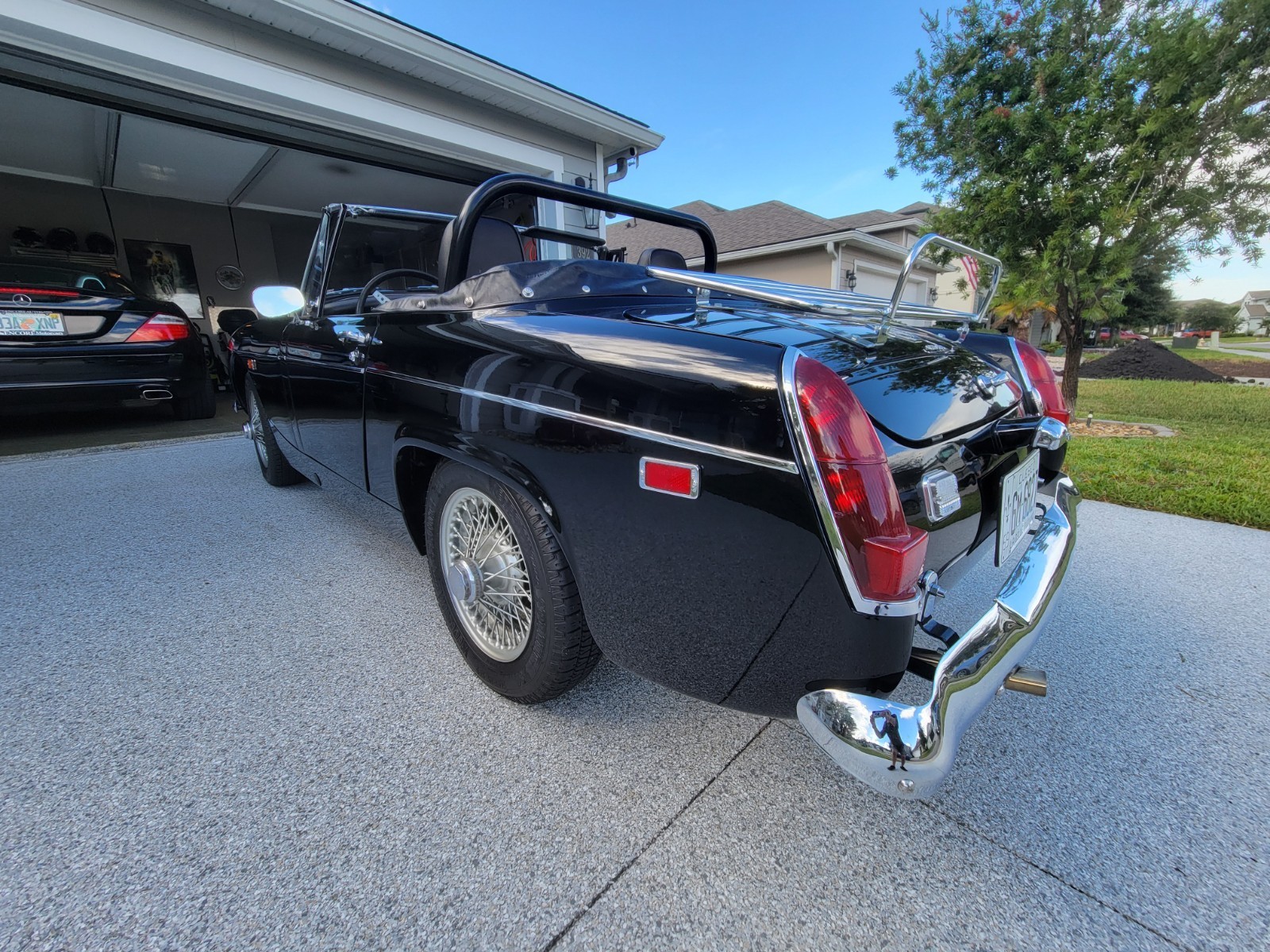 MG-Midget-1969-Convertible-13