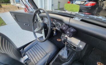 MG-Midget-1969-Convertible-22