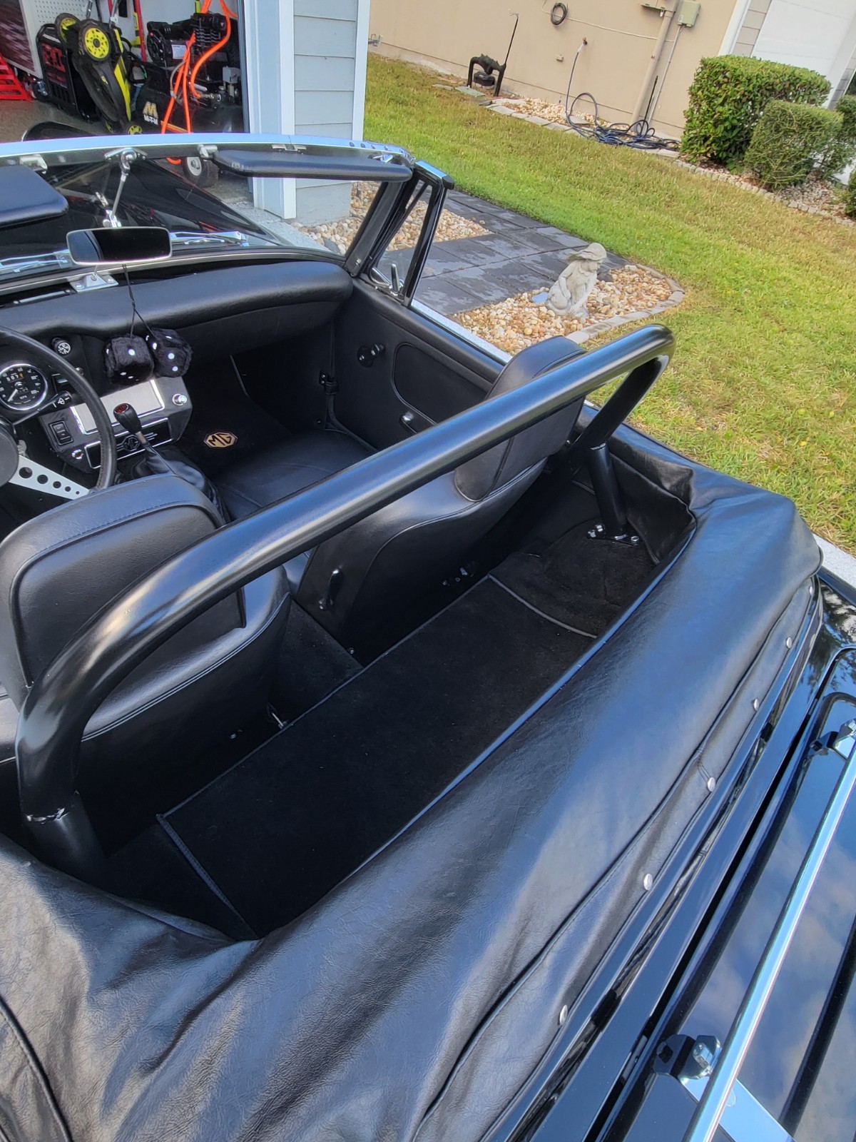 MG-Midget-1969-Convertible-6