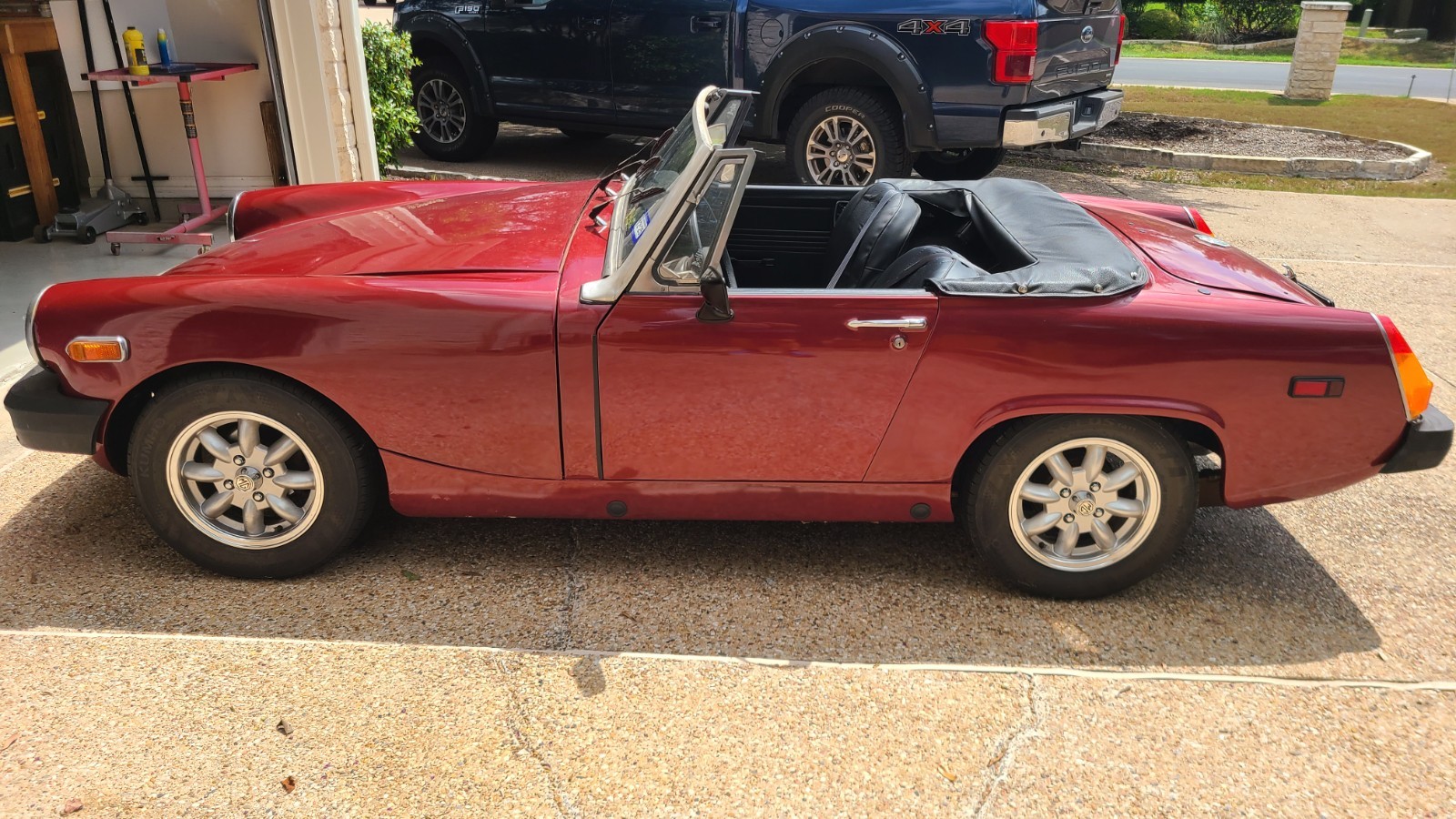 MG-Midget-1977-Convertible-1