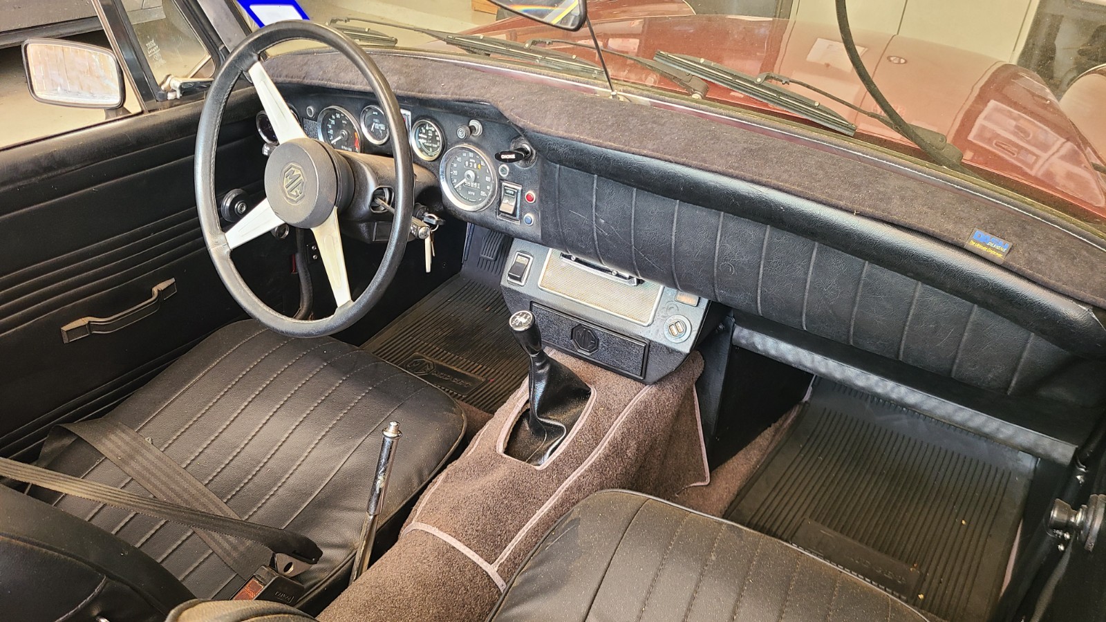 MG-Midget-1977-Convertible-15