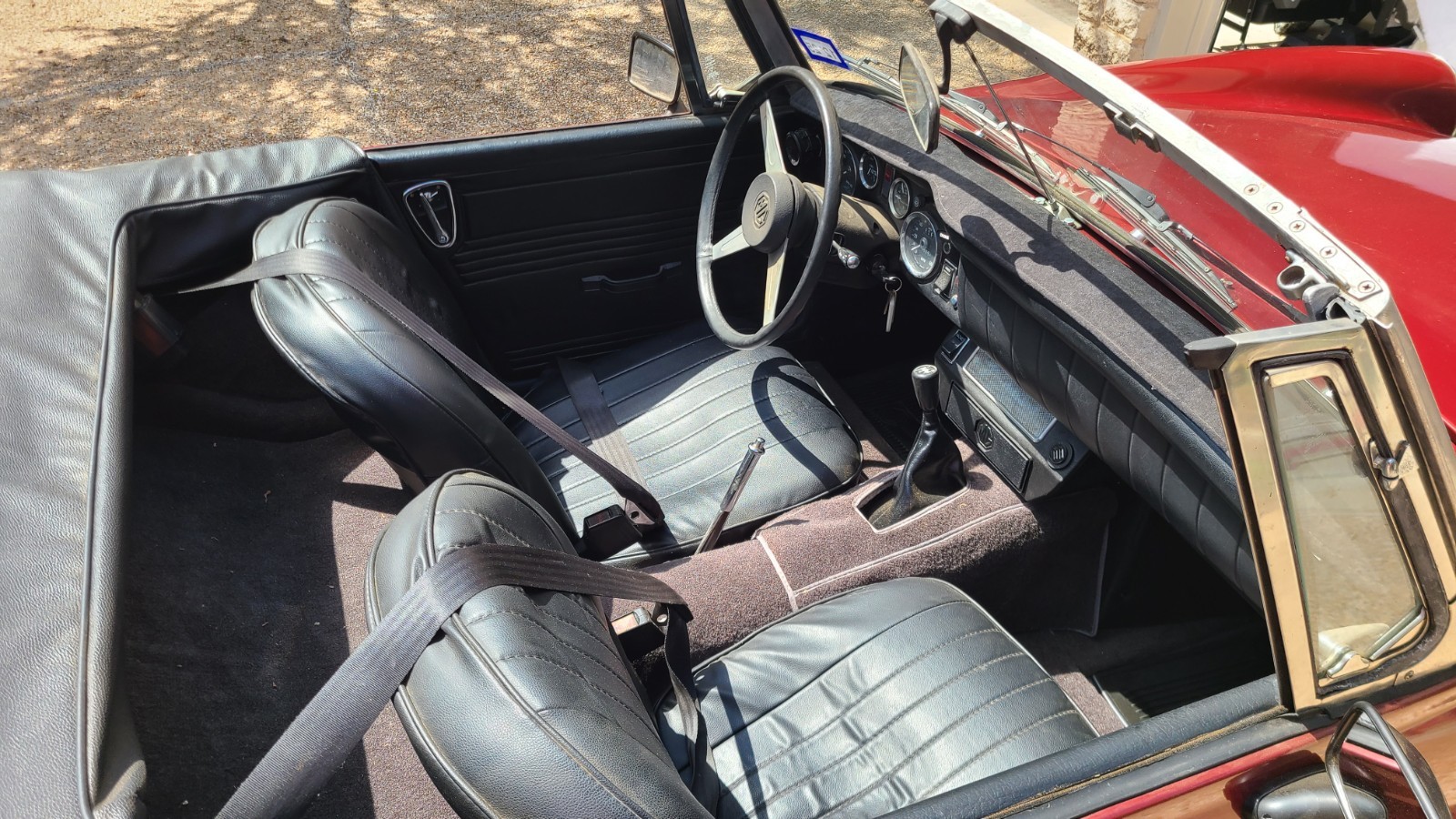 MG-Midget-1977-Convertible-17