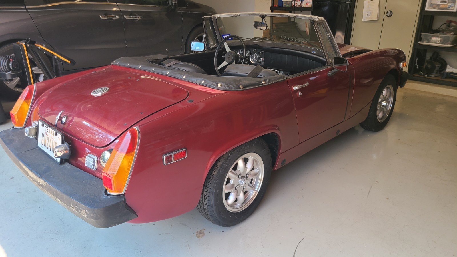 MG-Midget-1977-Convertible-3