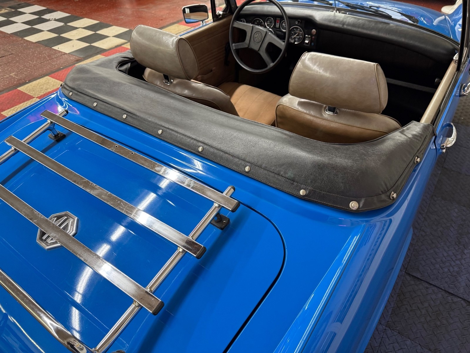 MG-Midget-1979-2-door-convt-16