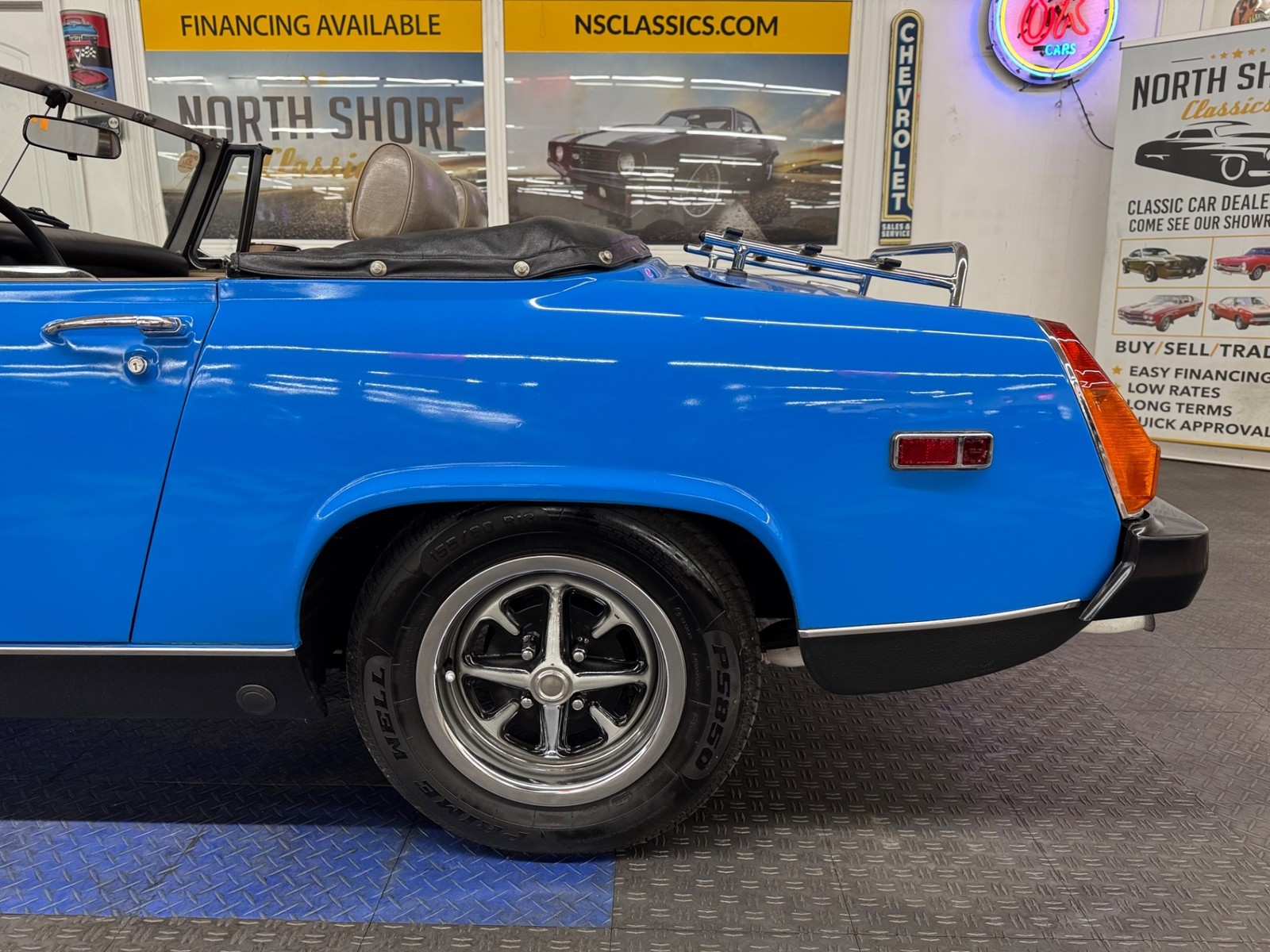 MG-Midget-1979-2-door-convt-20