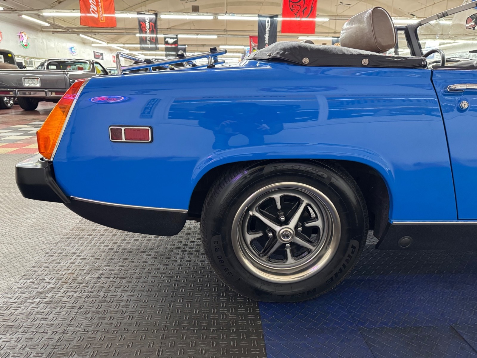 MG-Midget-1979-2-door-convt-23