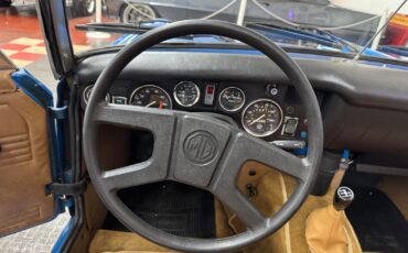 MG-Midget-1979-2-door-convt-31