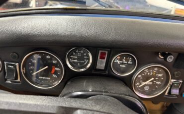 MG-Midget-1979-2-door-convt-32