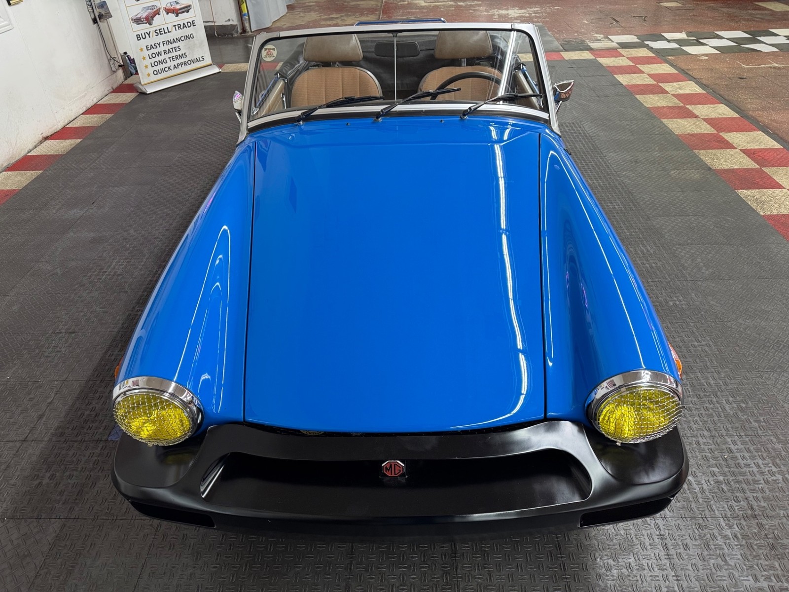 MG-Midget-1979-2-door-convt-4