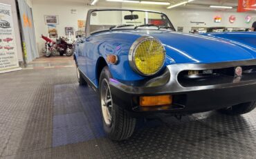 MG-Midget-1979-2-door-convt-7