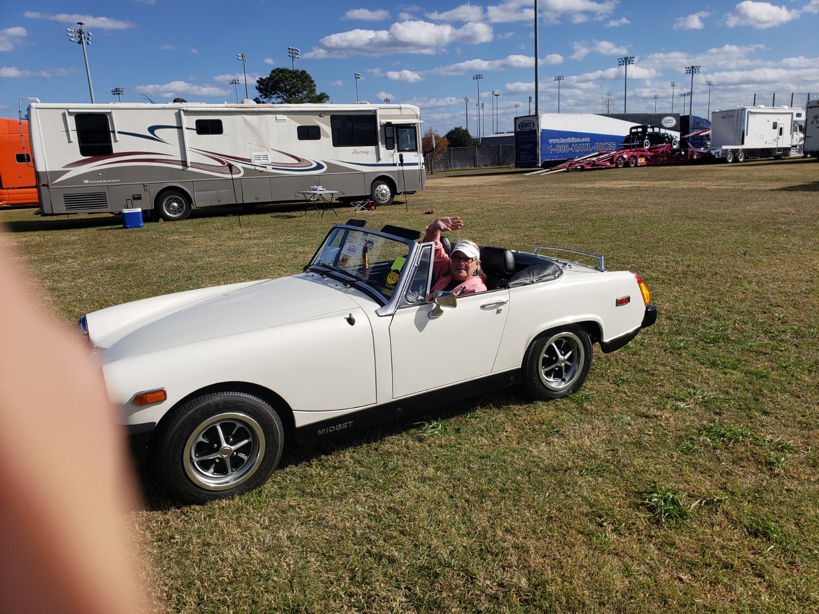MG-Midget-1979-Convertible-11