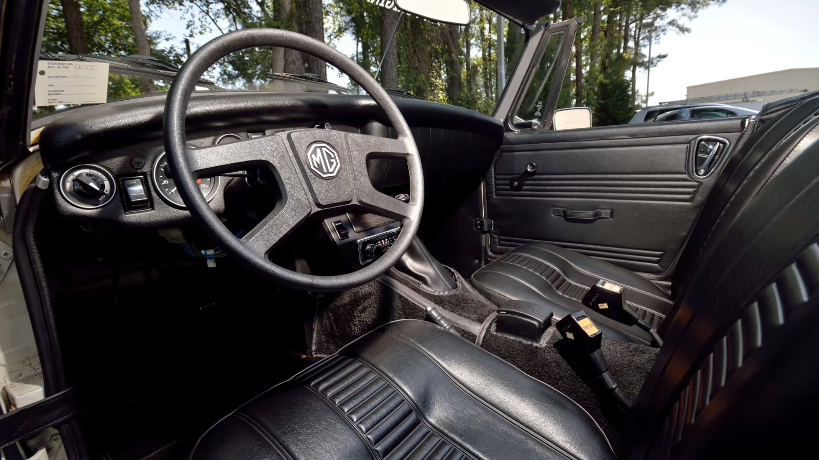 MG-Midget-1979-Convertible-12