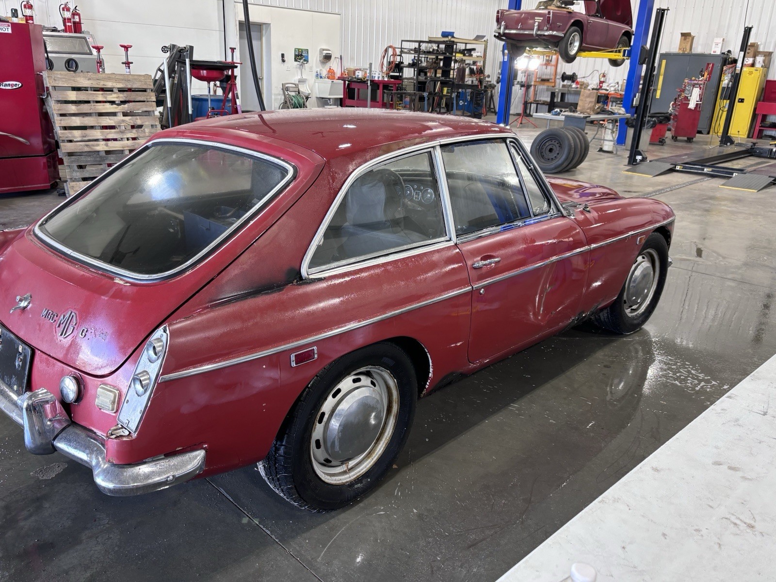 MG-Other-1969-Coupe-3