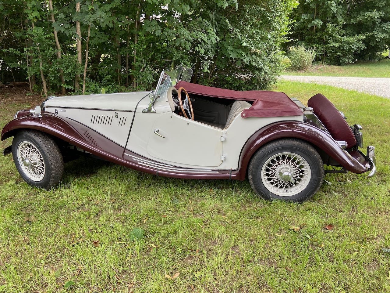 MG-T-Series-1955-Convertible-12