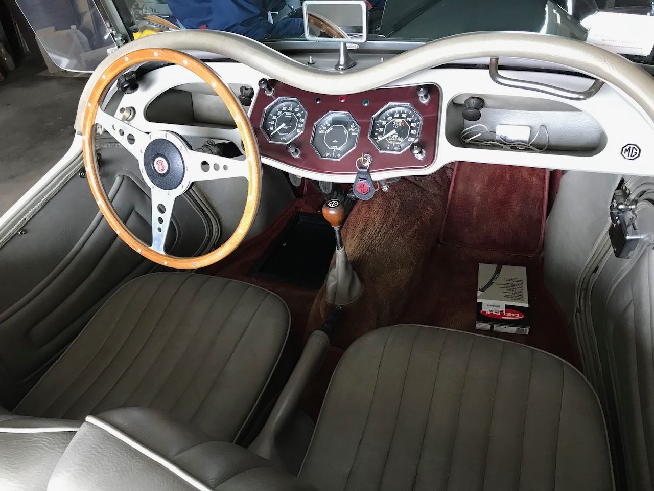MG-T-Series-1955-Convertible-9